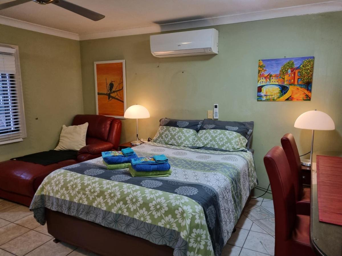 Homestay At Julie'S Кэрнс Экстерьер фото
