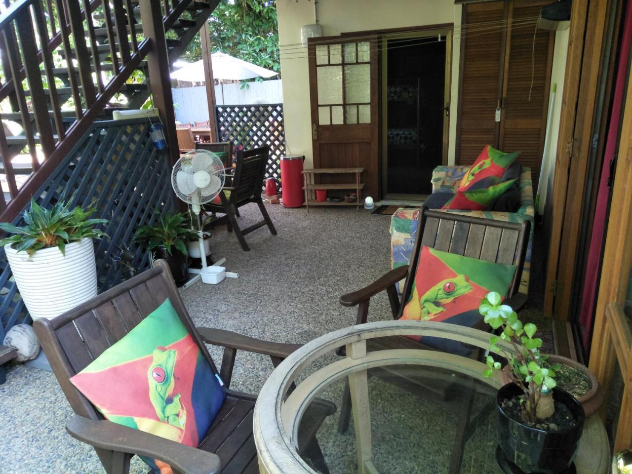 Homestay At Julie'S Кэрнс Экстерьер фото